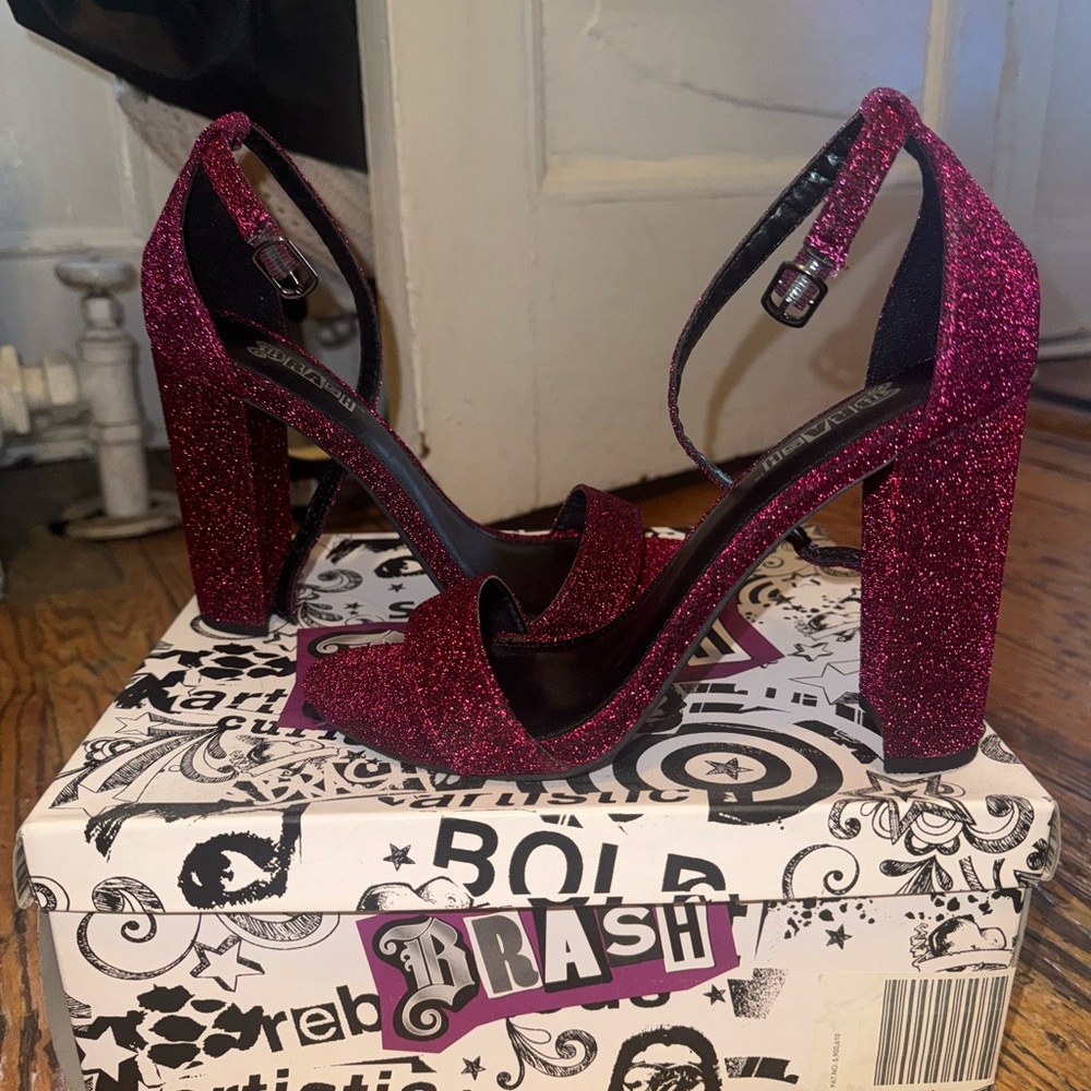 BNIB Never Worn Brash Houston Pink Glitter Sandals Heels Sz 7.5
